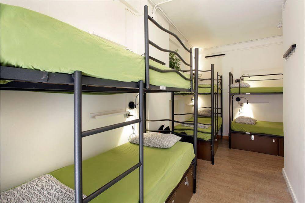 Gracia City Hostel Barcelona Ngoại thất bức ảnh Hostel in Barcelona
